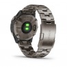 quatix 6 Sapphire, gris titane avec bracelet en titane Garmin